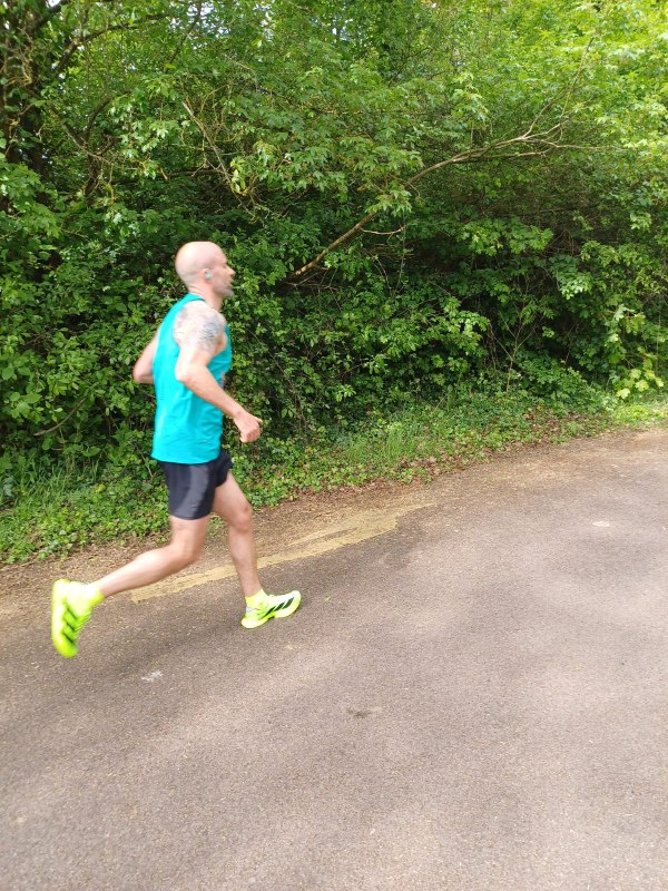 wSteve in action - MK Marathon